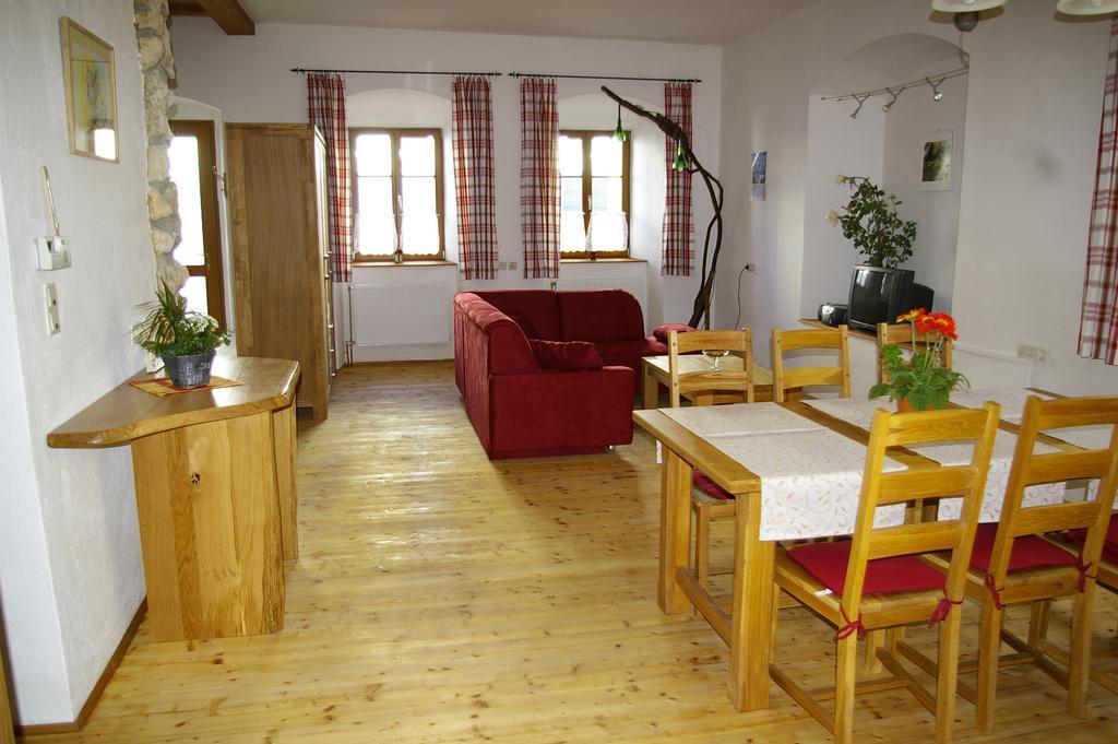 Ferienwohnung Zum Kapuziner بويزدورف الغرفة الصورة
